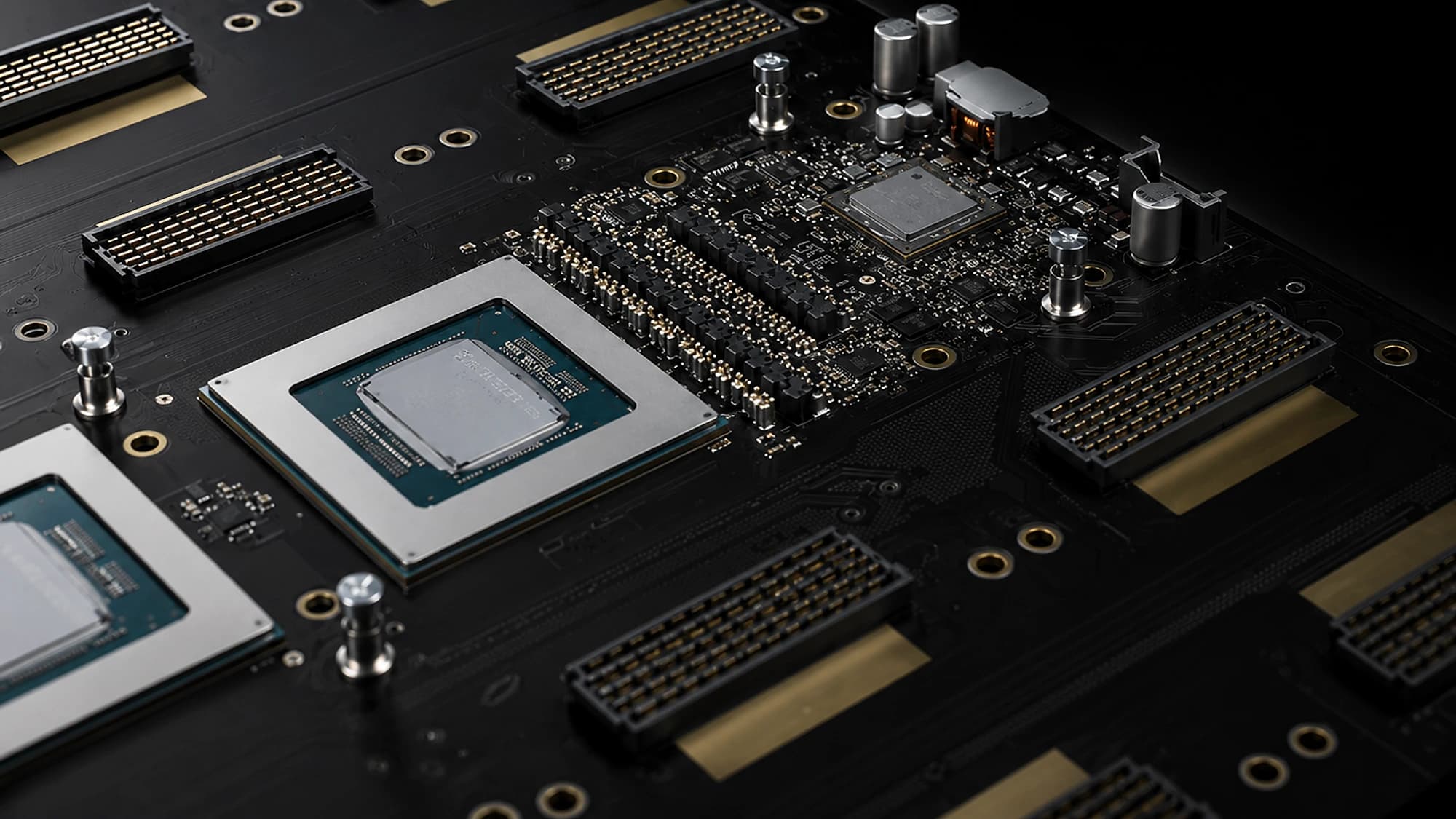 GPU 底板芯片特写
