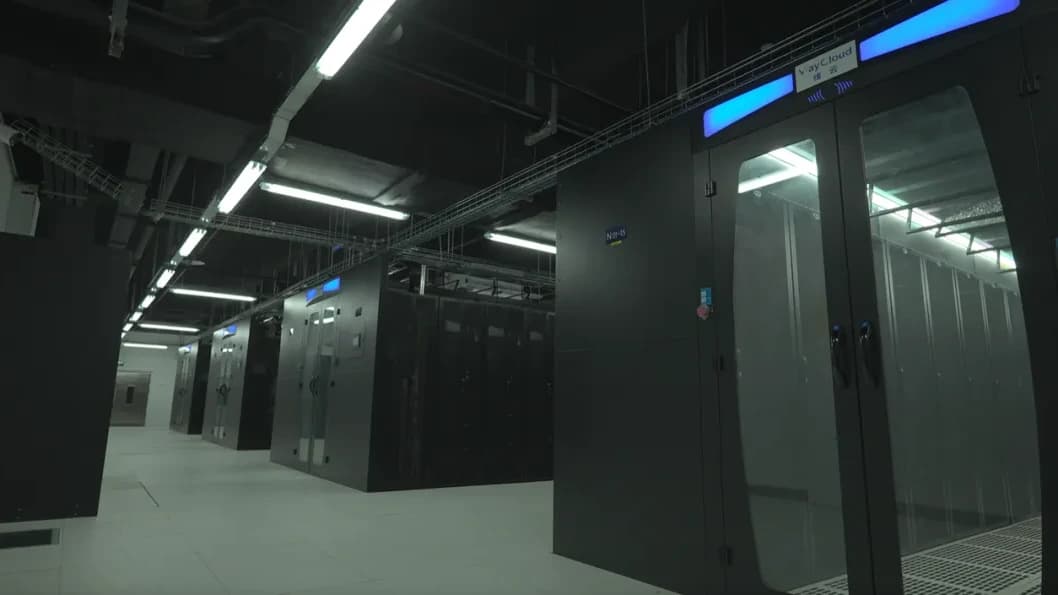 GPU 集群数据中心机房
